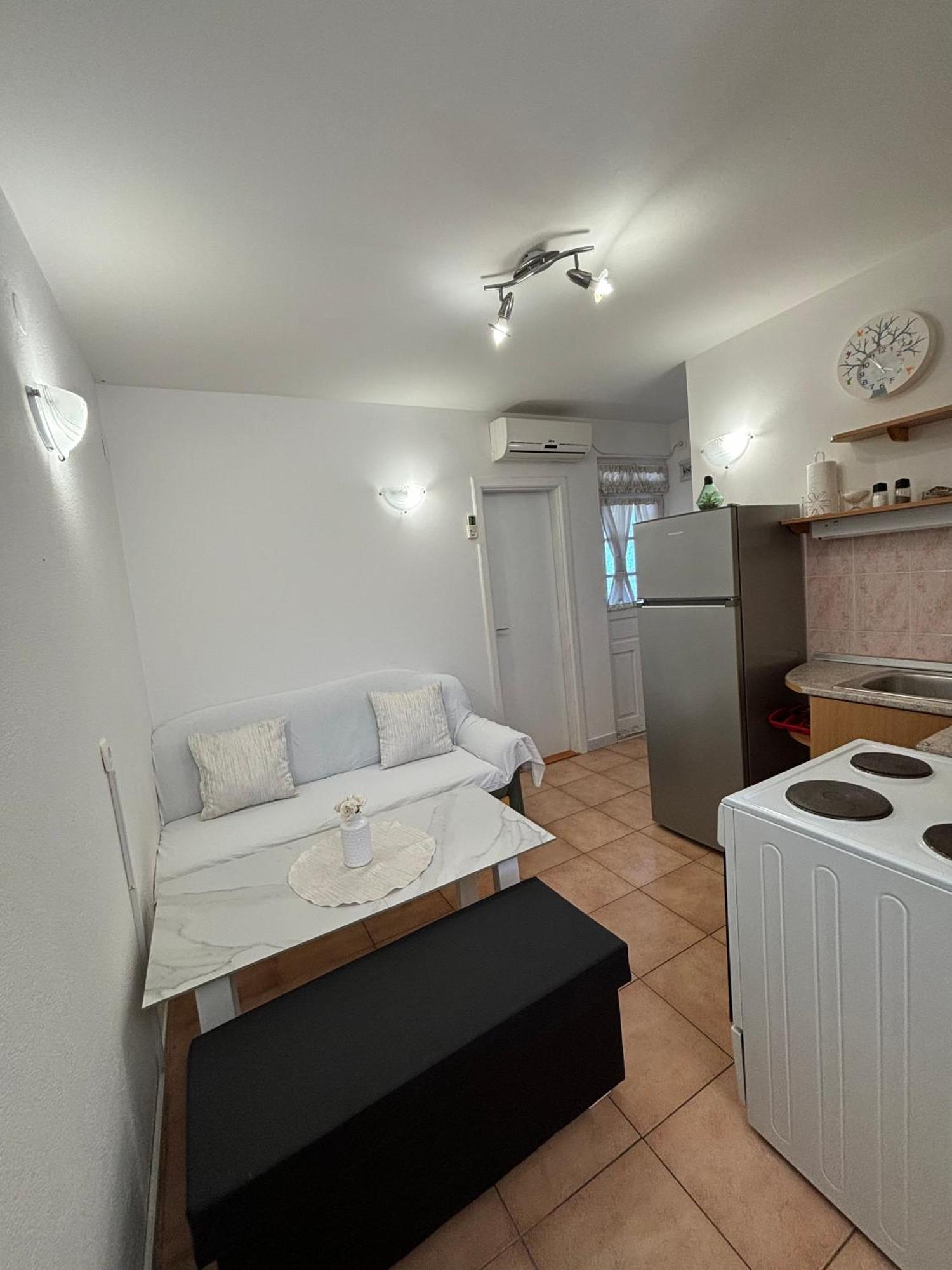 Apartments Medic Drače エクステリア 写真