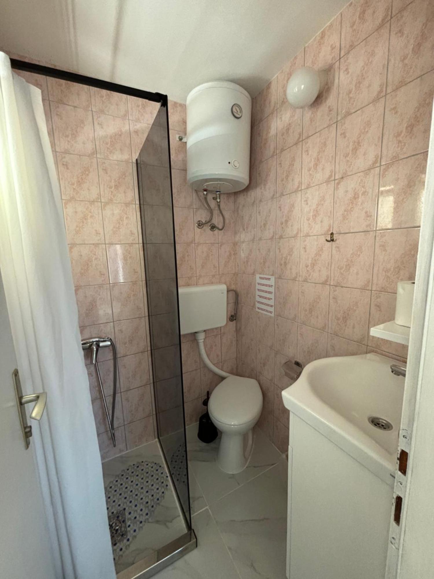 Apartments Medic Drače エクステリア 写真